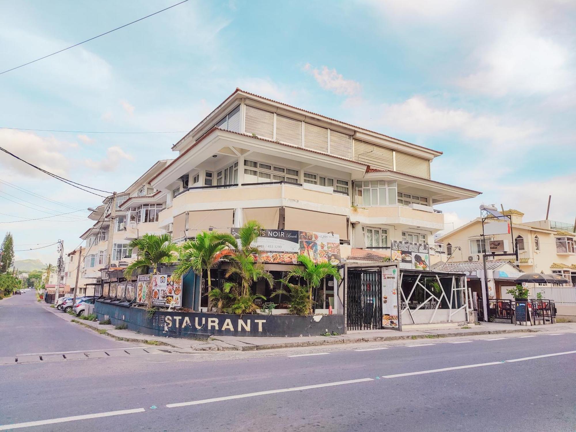 Fibonacci Beachfront Apartment Flic en Flac ภายนอก รูปภาพ